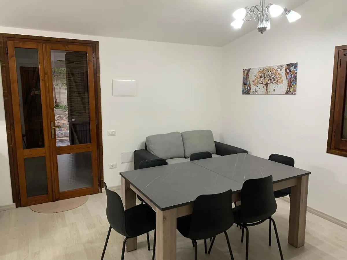 펜션 Villa Peppo Marongiu
